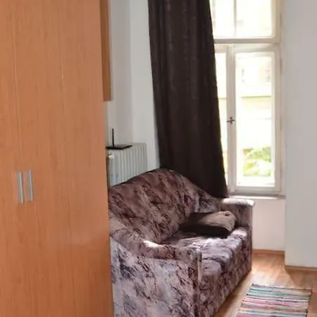 1+kk, 2. Center, 3min Walk To Dancing House דירה פראג
