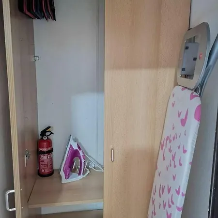 1+kk, 2. Center, 3min Walk To Dancing House Prague